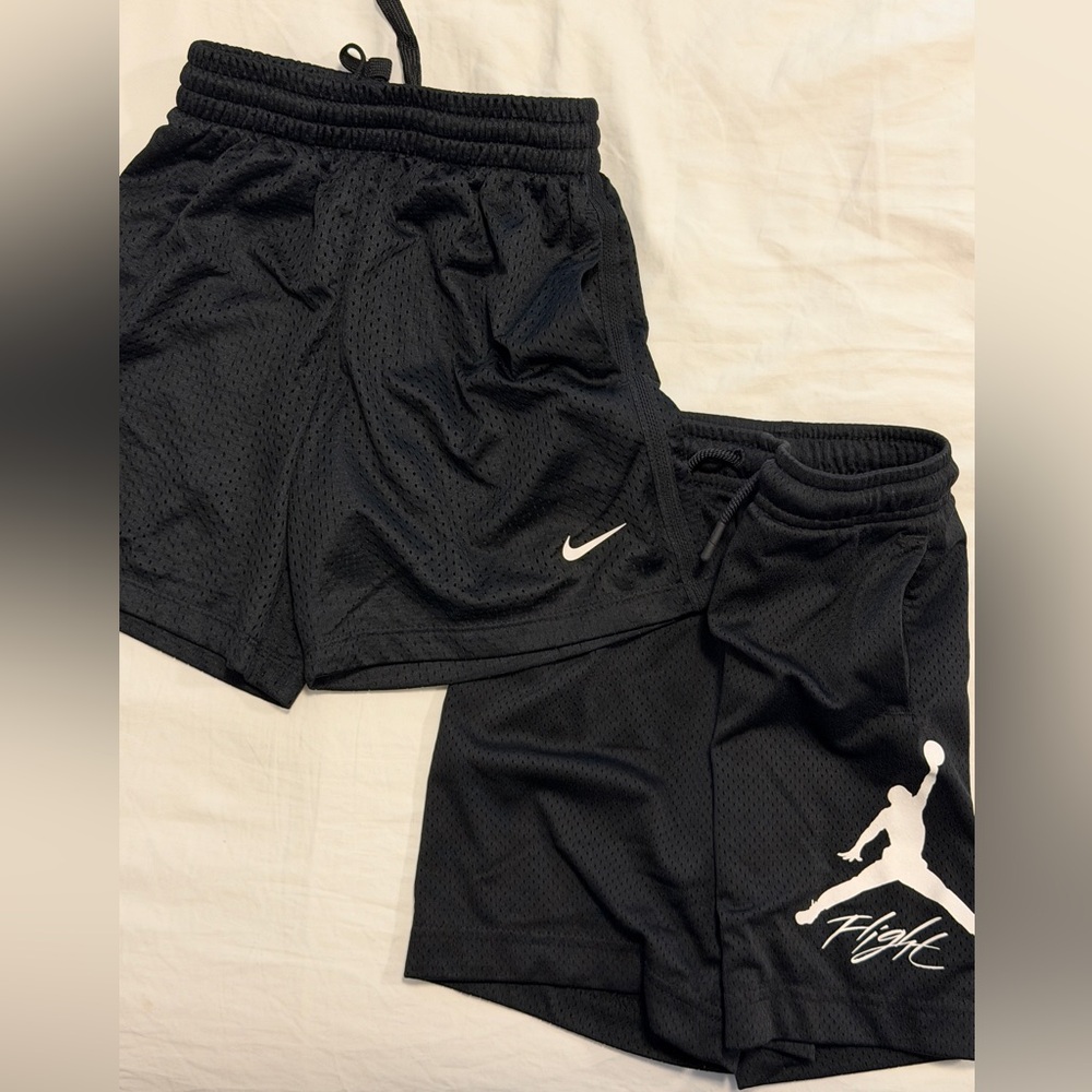 Boys Nike mesh shorts sz 5-6